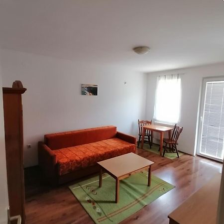 Hostel S Нови Сад Екстериор снимка