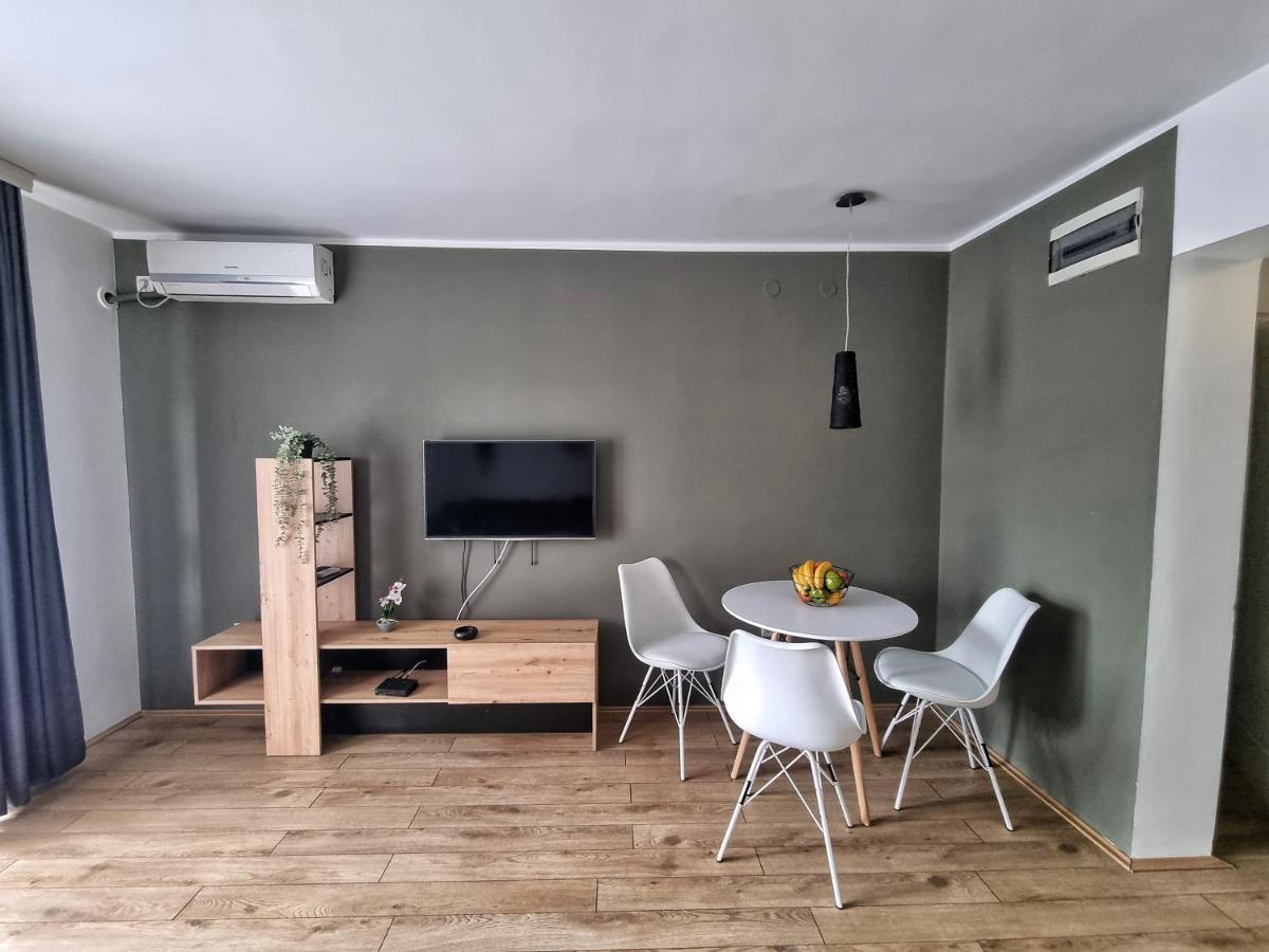Hostel S Нови Сад Екстериор снимка