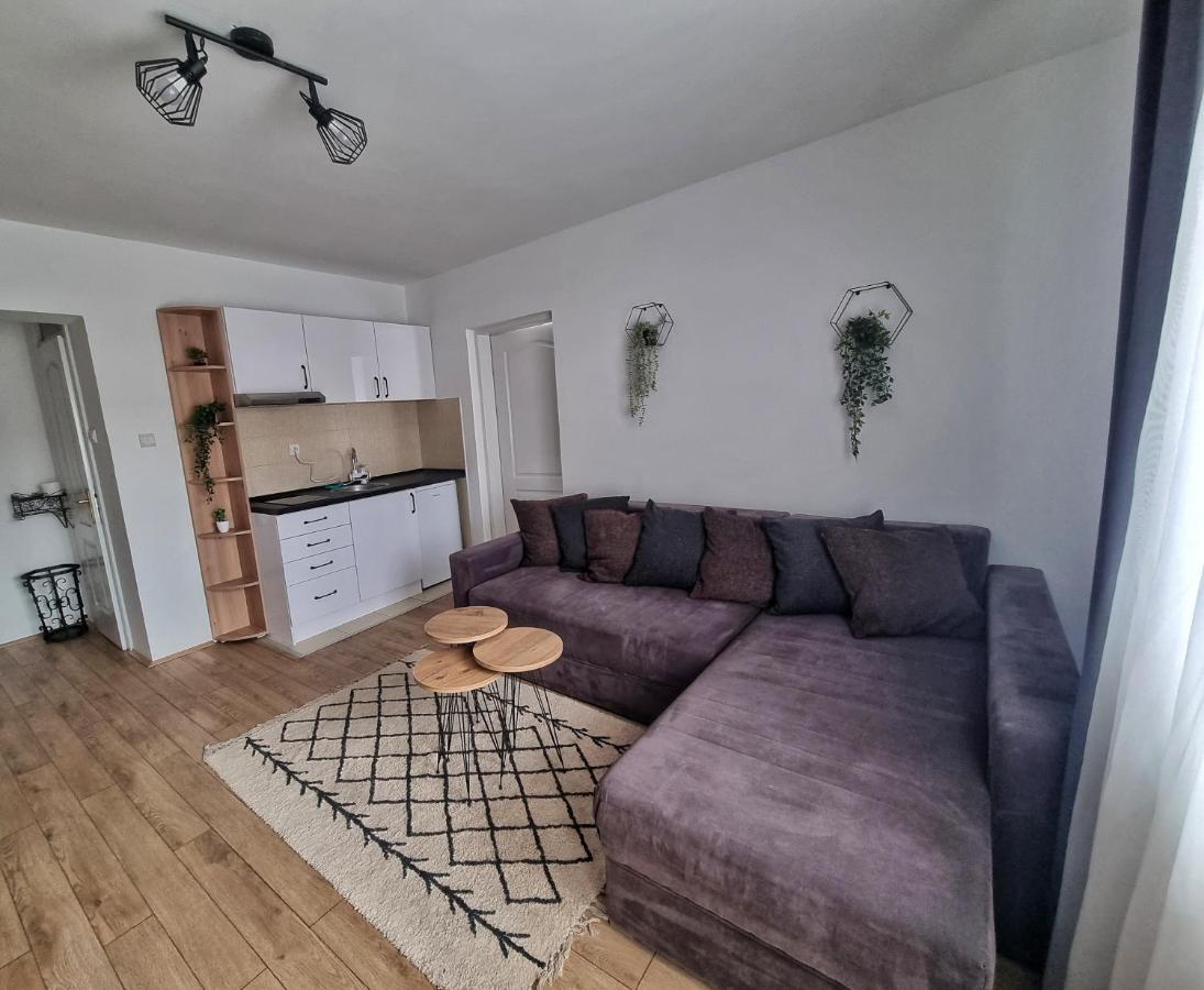 Hostel S Нови Сад Екстериор снимка