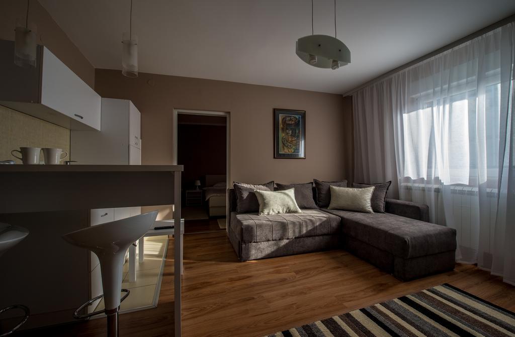 Hostel S Нови Сад Екстериор снимка