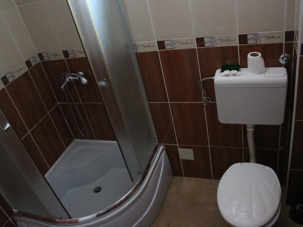 Hostel S Нови Сад Екстериор снимка